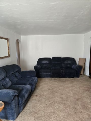 1822 Ellsworth Ave, Heidelberg, PA 15106