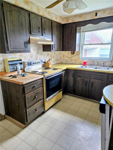 1822 Ellsworth Ave, Heidelberg, PA 15106