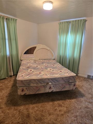 1822 Ellsworth Ave, Heidelberg, PA 15106