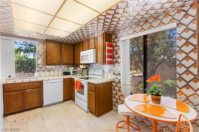 2650 San Lago Court, Las Vegas, NV 89121