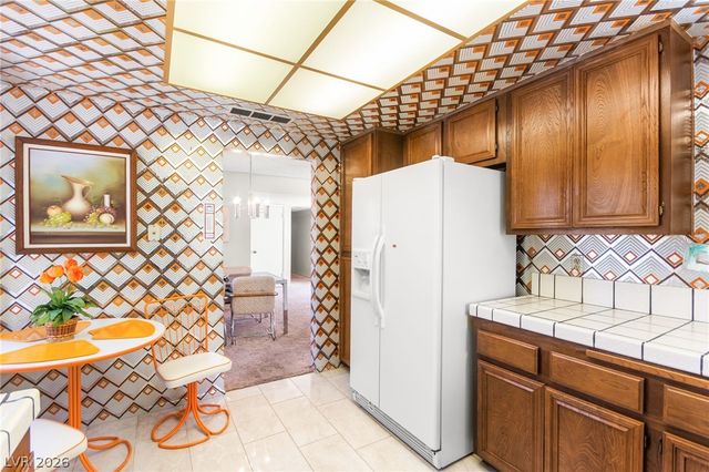 2650 San Lago Court, Las Vegas, NV 89121