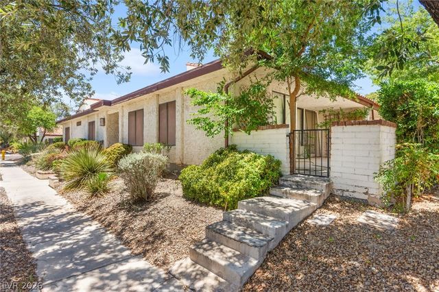 2650 San Lago Court, Las Vegas, NV 89121