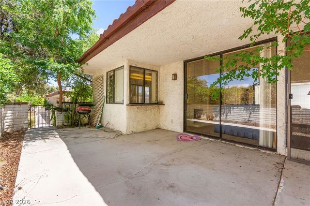2650 San Lago Court, Las Vegas, NV 89121