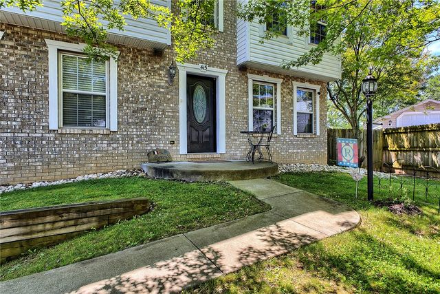 415 Crossbow Dr, New Stanton, PA 15672