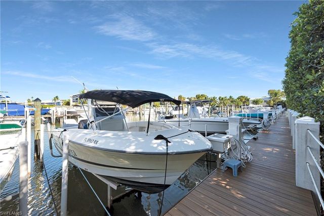 9826 Leeward AVE, Key Largo, FL 33037