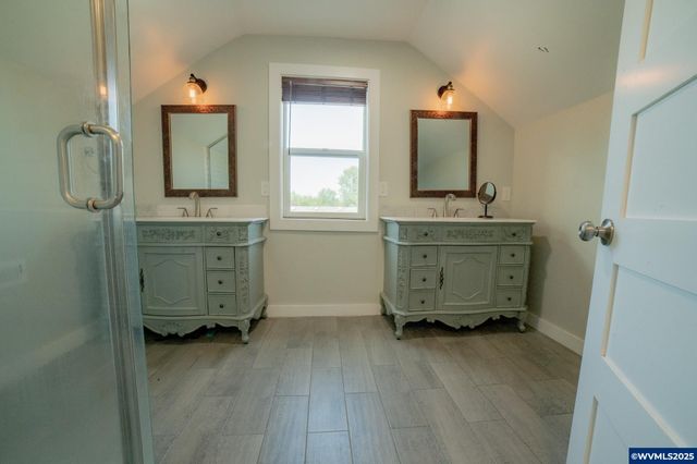 357 N Yamhill St, Carlton, OR 97111