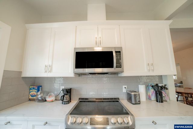 357 N Yamhill St, Carlton, OR 97111