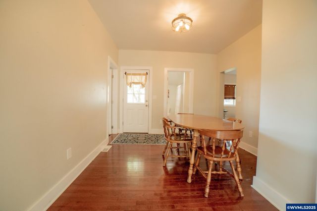 357 N Yamhill St, Carlton, OR 97111