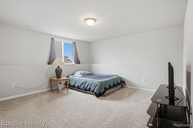 7201 Primrose Lane, Grand Blanc, MI 48439