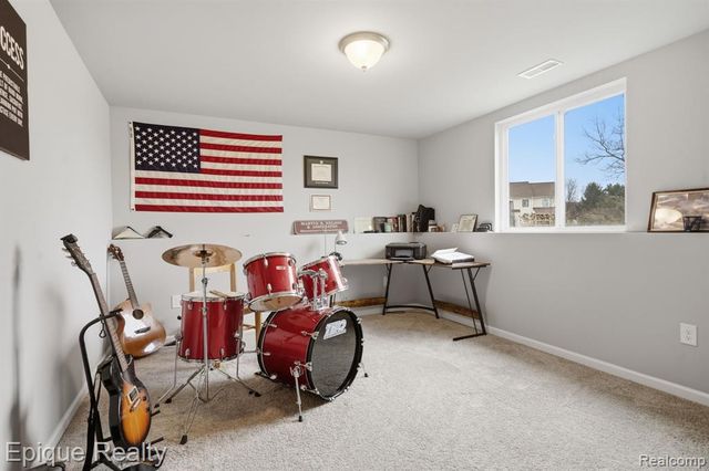 7201 Primrose Lane, Grand Blanc, MI 48439