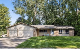 7561 Ontario Boulevard, Eden Prairie, MN 55344