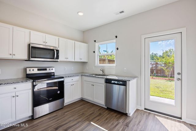 1008 Birds Nest Cove, Leland, NC 28451