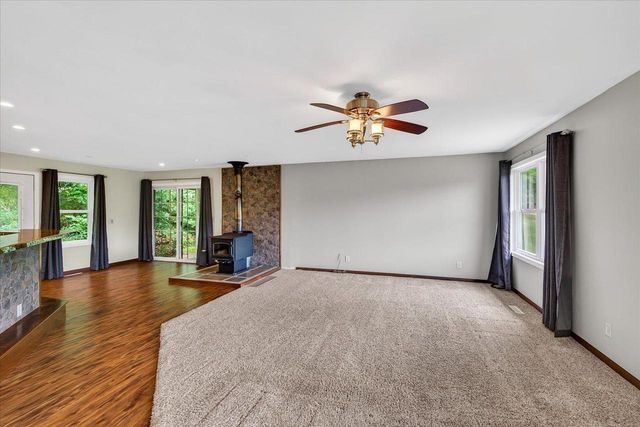 1397 Sayles Trail, Belleville, WI 53508