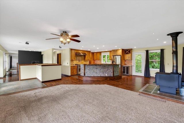 1397 Sayles Trail, Belleville, WI 53508
