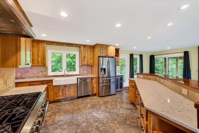 1397 Sayles Trail, Belleville, WI 53508