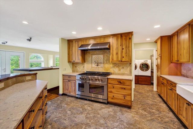 1397 Sayles Trail, Belleville, WI 53508