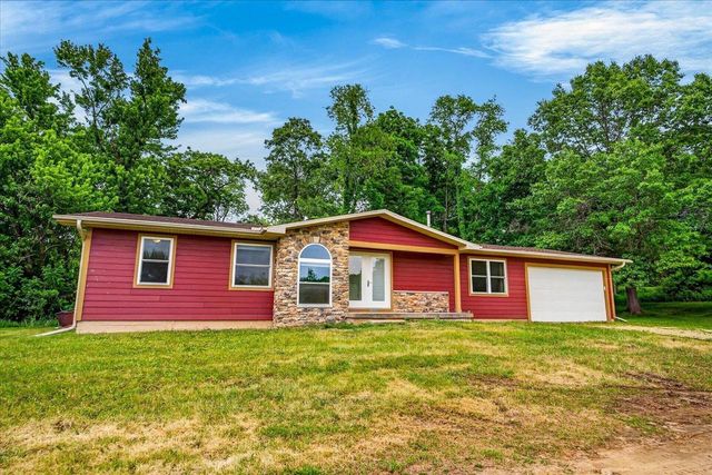 1397 Sayles Trail, Belleville, WI 53508