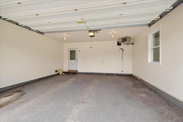 1397 Sayles Trail, Belleville, WI 53508