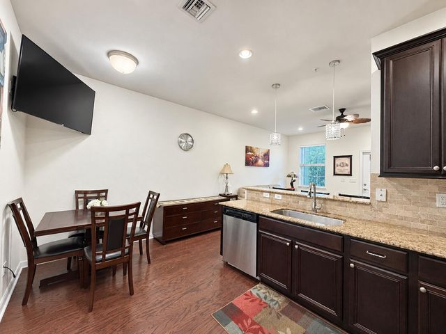 118 BLACK IRONWOOD Road 105, Jupiter, FL 33458