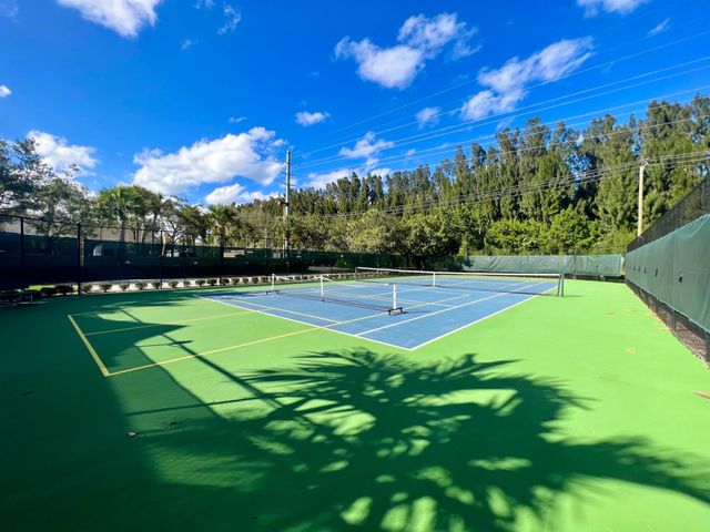 118 BLACK IRONWOOD Road 105, Jupiter, FL 33458