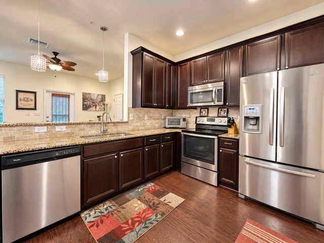 118 BLACK IRONWOOD Road 105, Jupiter, FL 33458