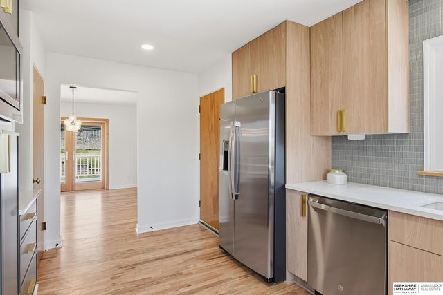 1116 Loveland Drive, Omaha, NE 68124