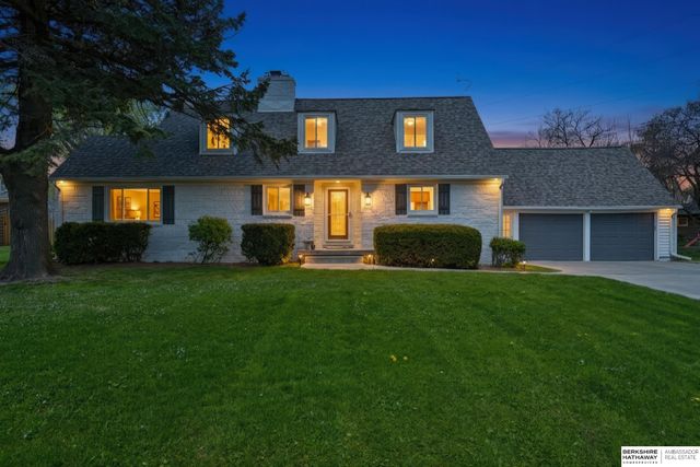 1116 Loveland Drive, Omaha, NE 68124