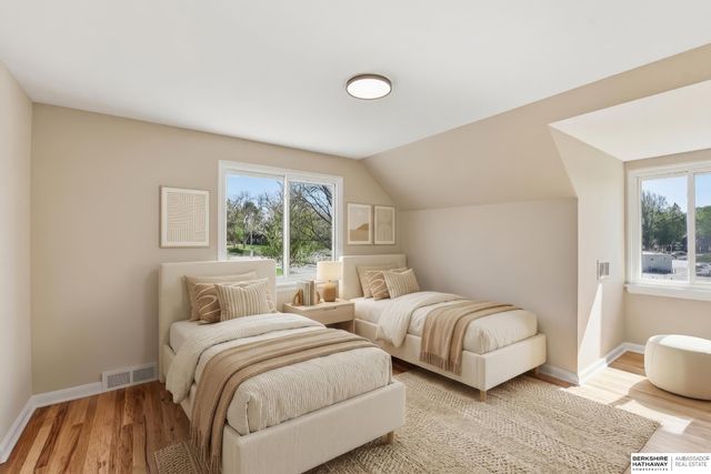 1116 Loveland Drive, Omaha, NE 68124