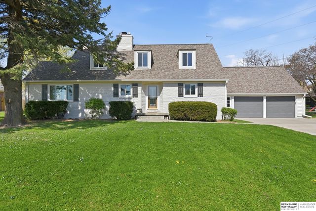 1116 Loveland Drive, Omaha, NE 68124