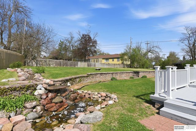 1116 Loveland Drive, Omaha, NE 68124