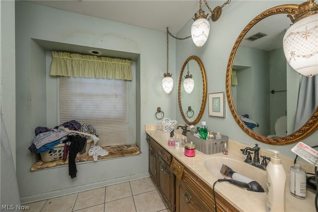1720 Chittenden Circle NE, Massillon, OH 44646