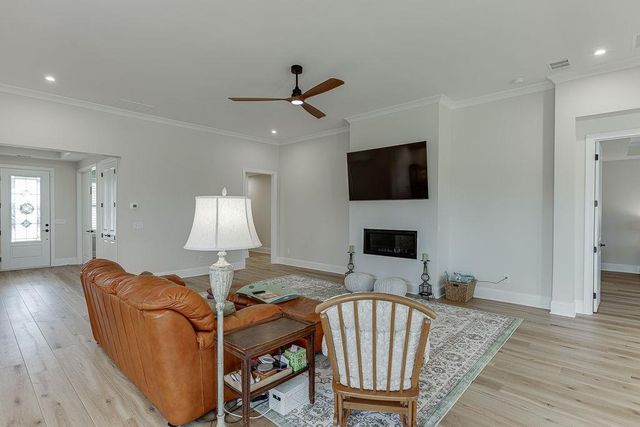 295 Conway Trail, Hoschton, GA 30548