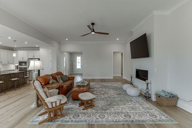 295 Conway Trail, Hoschton, GA 30548