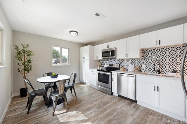 1917 Kingston Street, Aurora, CO 80010
