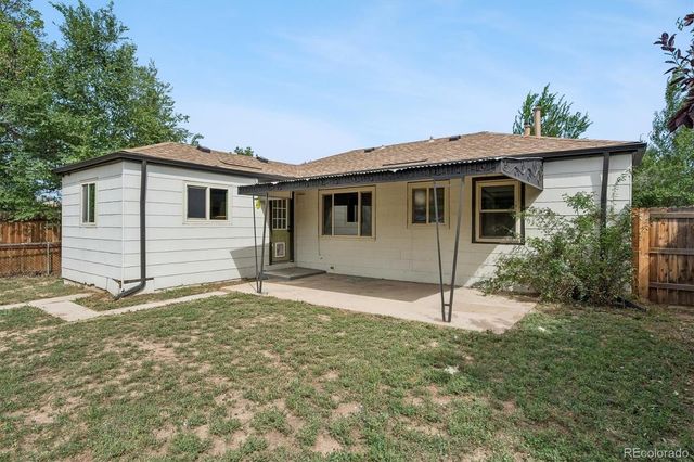 1917 Kingston Street, Aurora, CO 80010