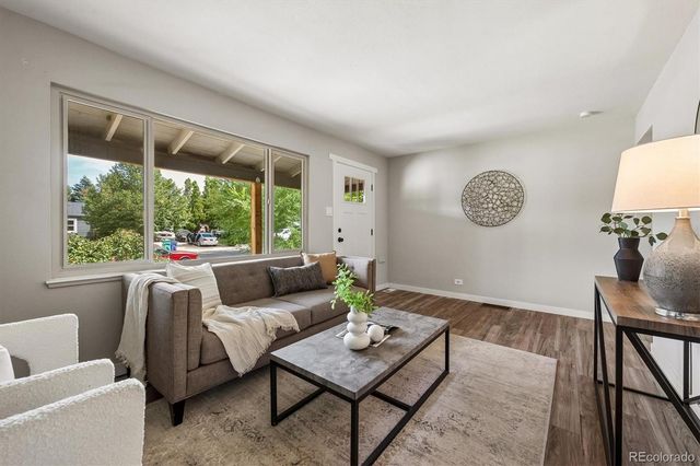 1917 Kingston Street, Aurora, CO 80010