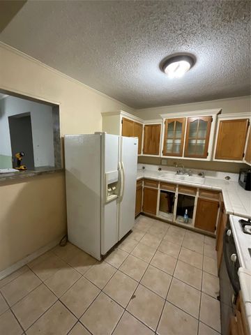 624 Rosedale Street, La Marque, TX 77568