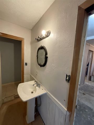 624 Rosedale Street, La Marque, TX 77568