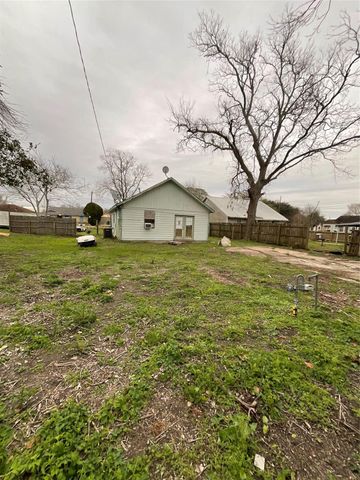 624 Rosedale Street, La Marque, TX 77568