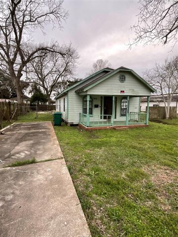 624 Rosedale Street, La Marque, TX 77568