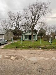 624 Rosedale Street, La Marque, TX 77568