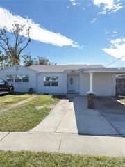 2910 W BURKE STREET, Tampa, FL 33614