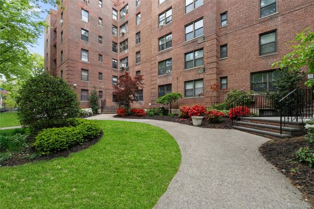142-15 26th Avenue 4H, Flushing, NY 11354
