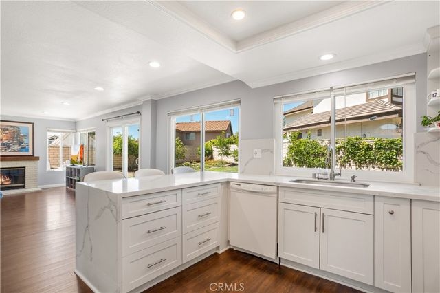 282 Port Royal, Riverside, CA 92506