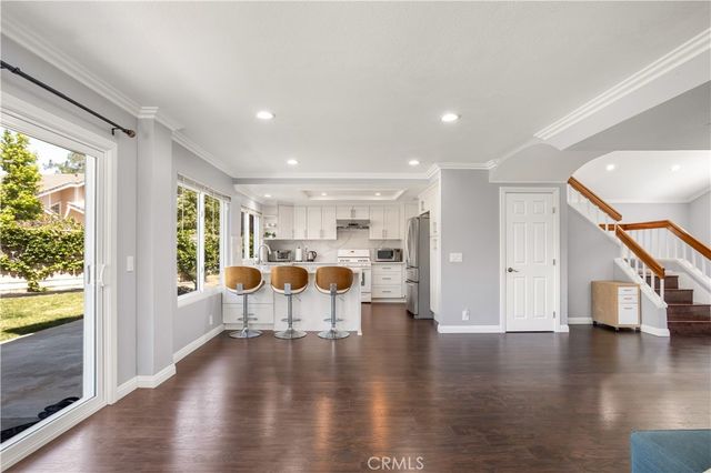 282 Port Royal, Riverside, CA 92506