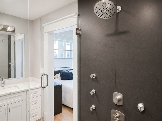 9 Woodward Park St 1, Boston, MA 02125