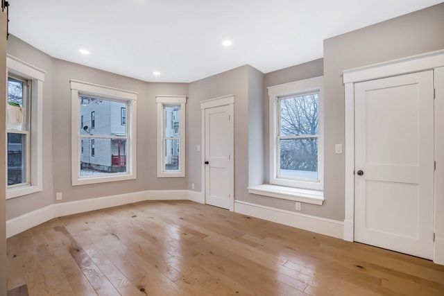 9 Woodward Park St 1, Boston, MA 02125