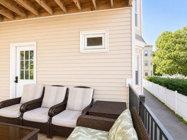 9 Woodward Park St 1, Boston, MA 02125