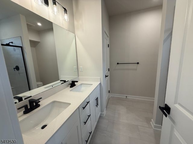 4 Lafayette Ln, Montville Twp., NJ 07082