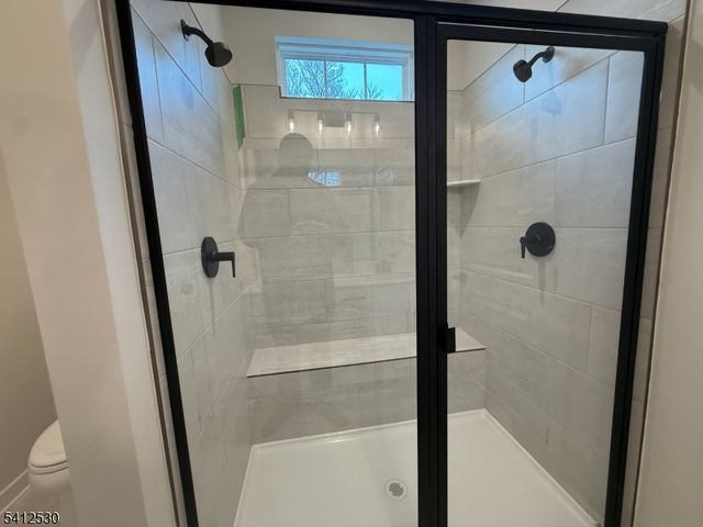 4 Lafayette Ln, Montville Twp., NJ 07082